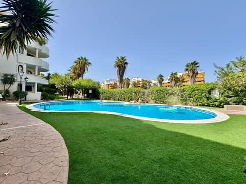Ruim appartement met 2 slaapkamers, overdekt terras en zwembad in Punta Prima, Torrevieja — foto 37
