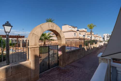 Rijwoning met 2 slaapkamers in Orihuela Costa — foto 30