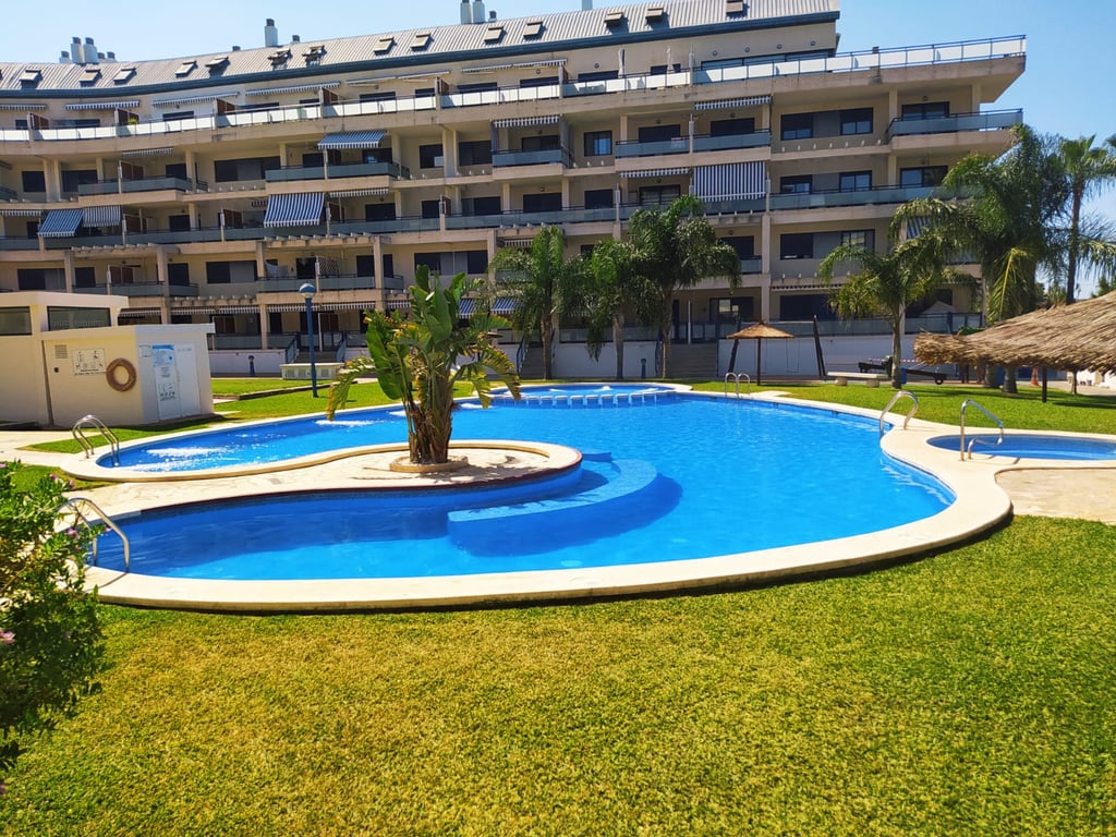 2-bed Apartment in Dénia photo 3