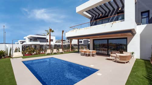 Gelijkvloerse nieuwbouwbungalow met 3 slaapkamers in Torrevieja — foto 5