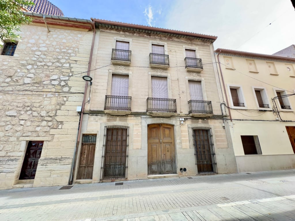 Casa de poble amb més de 100 anys d'història al nucli antic de Pego - 44