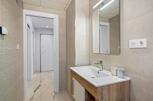 Gemeubileerd hoekappartement met 2 slaapkamers en groot terras in Villamartín — foto 19