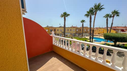 Volledig gerenoveerde geschakelde woning op het zuiden in Cabo Roig — foto 35