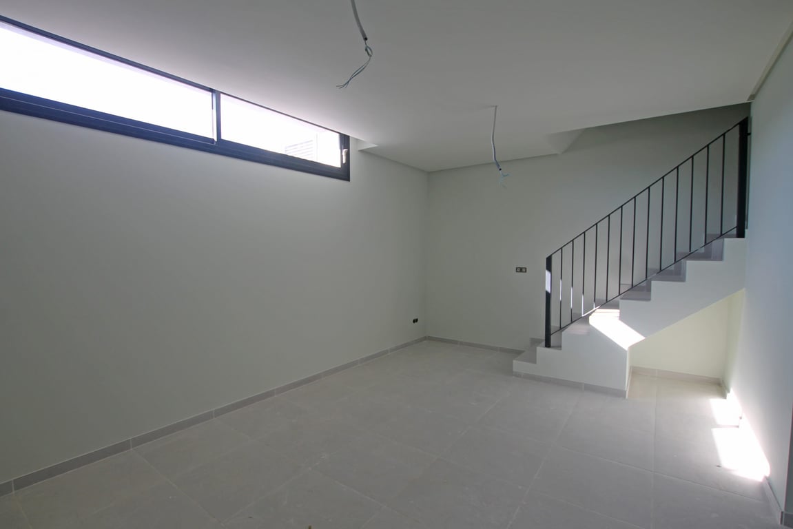 Property #RH20776 - 16