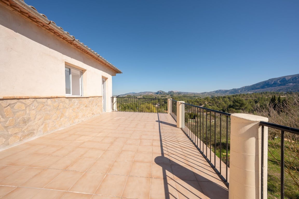 5-bed Finca in Planes photo 9