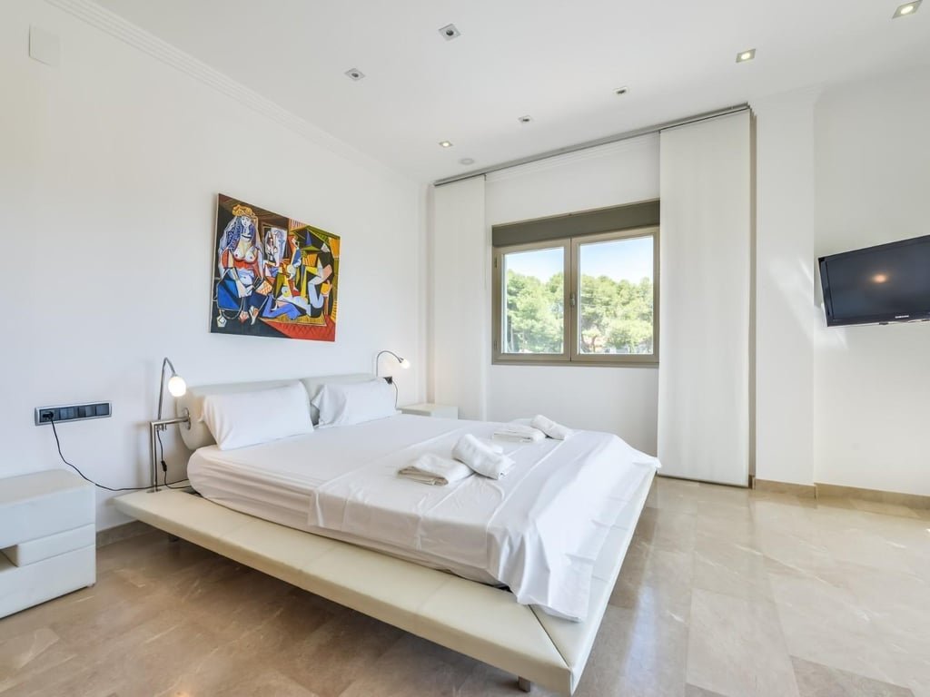 Property #RH20580 - 19