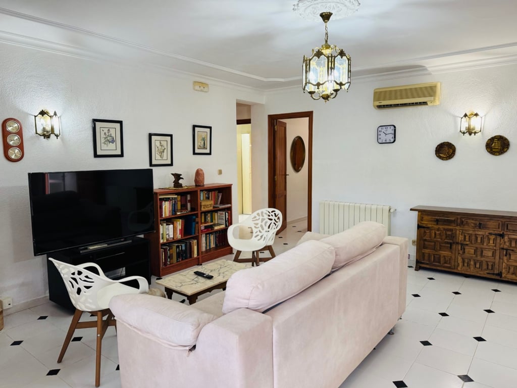 Dénia. Chalet amplio con vistas al mar en venta - 40