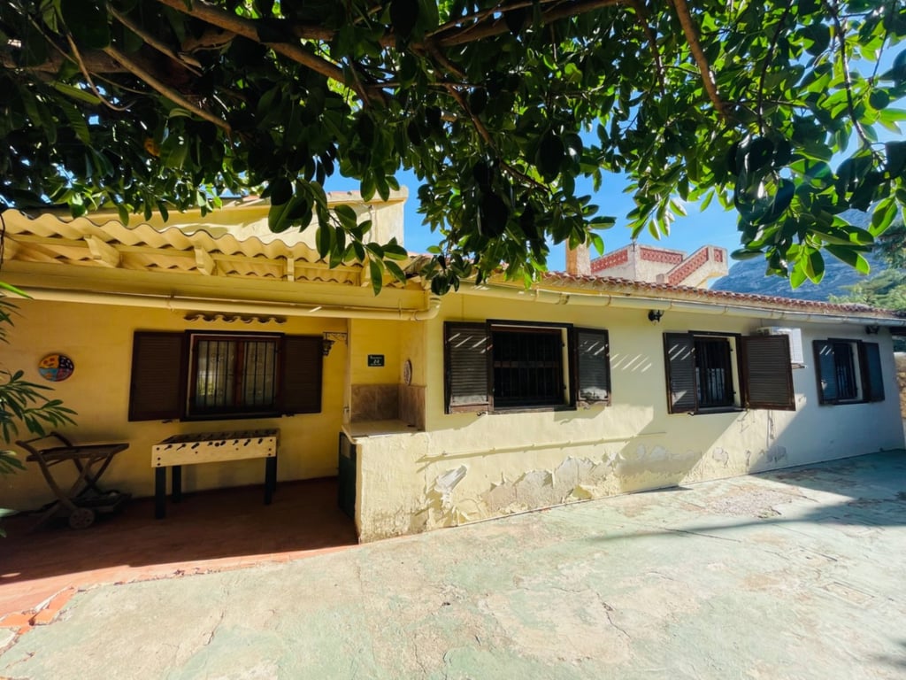 Denia. Chalet en buena área para reformar en venta - 8