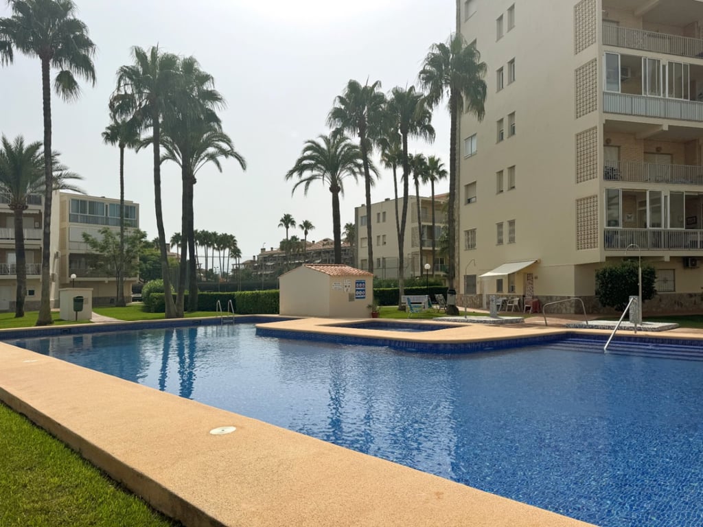 Apartamento en venta de 3 habitaciones con piscina en Denia - 36