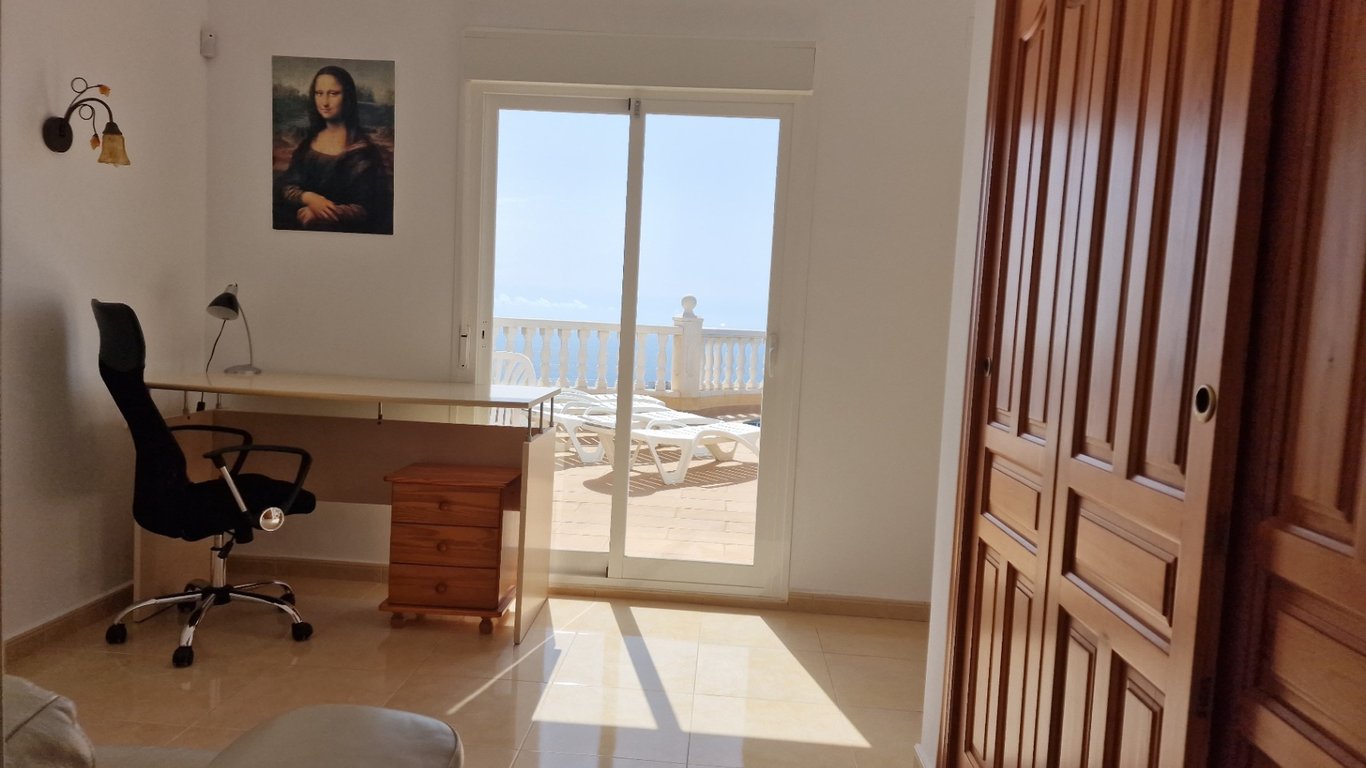 La Cima del Lujo Mediterráneo: Villa Energizada por Solar con Vistas al Mar Inigualables en Cumbre del Sol - 16