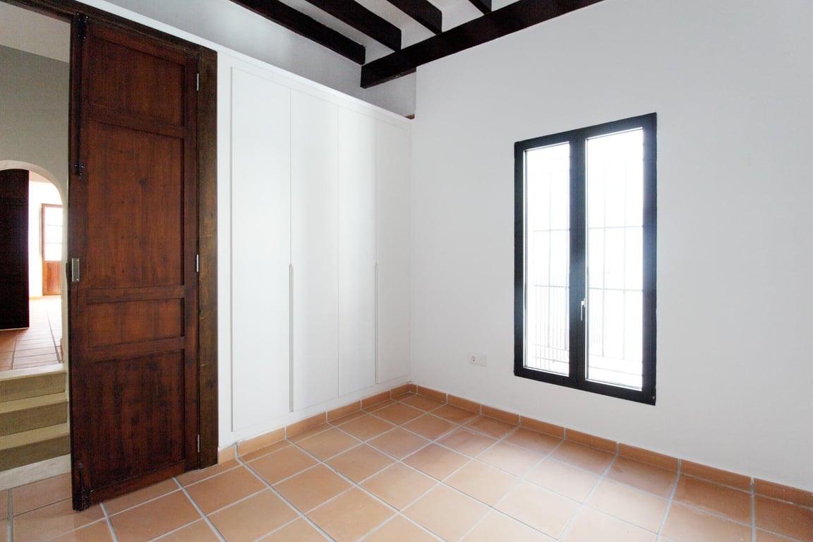 Casa de pueblo de estilo mediterráneo cerca del mar - 17