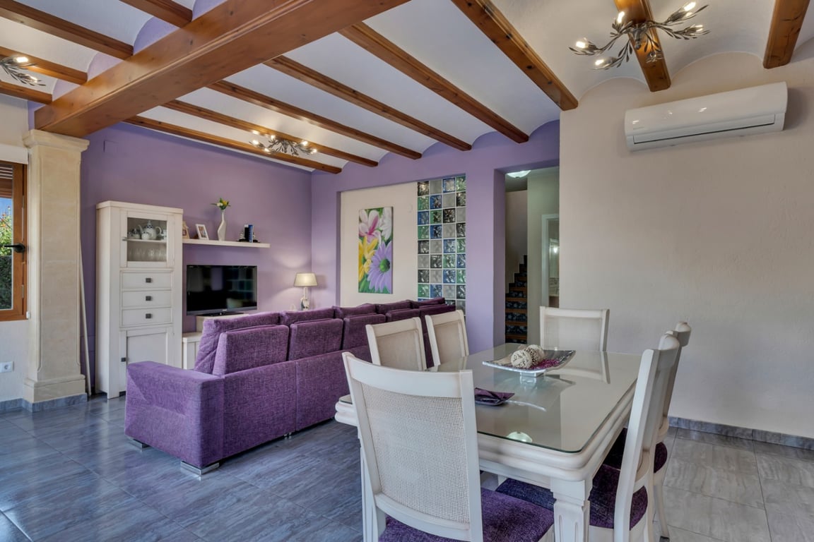 Exclusivo Adosado en Jávea, a 500m. del mar, con 4 dormitorios y piscina comunitaria - 9