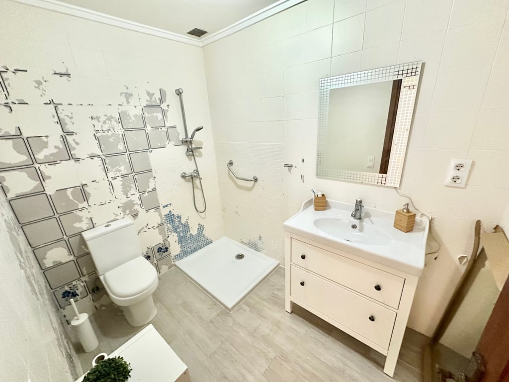 Encantadora casa de pueblo con gran patio interior en el centro de Pego. - 13