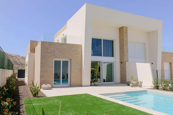 Halfvrijstaande Nieuwbouwwoning met Privézwembad in Golfresort La Finca Golf, Algorfa
