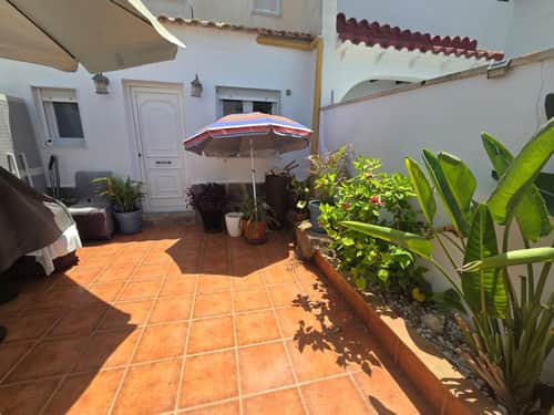 Gezellig geschakeld huis met terrassen en solarium in Los Balcones — foto 47