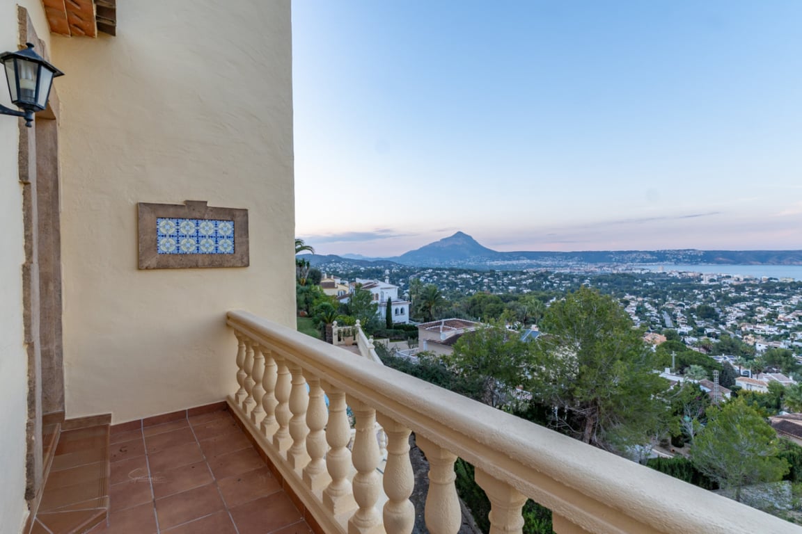 Villa a la venta con impresionantes vistas al mar - 33