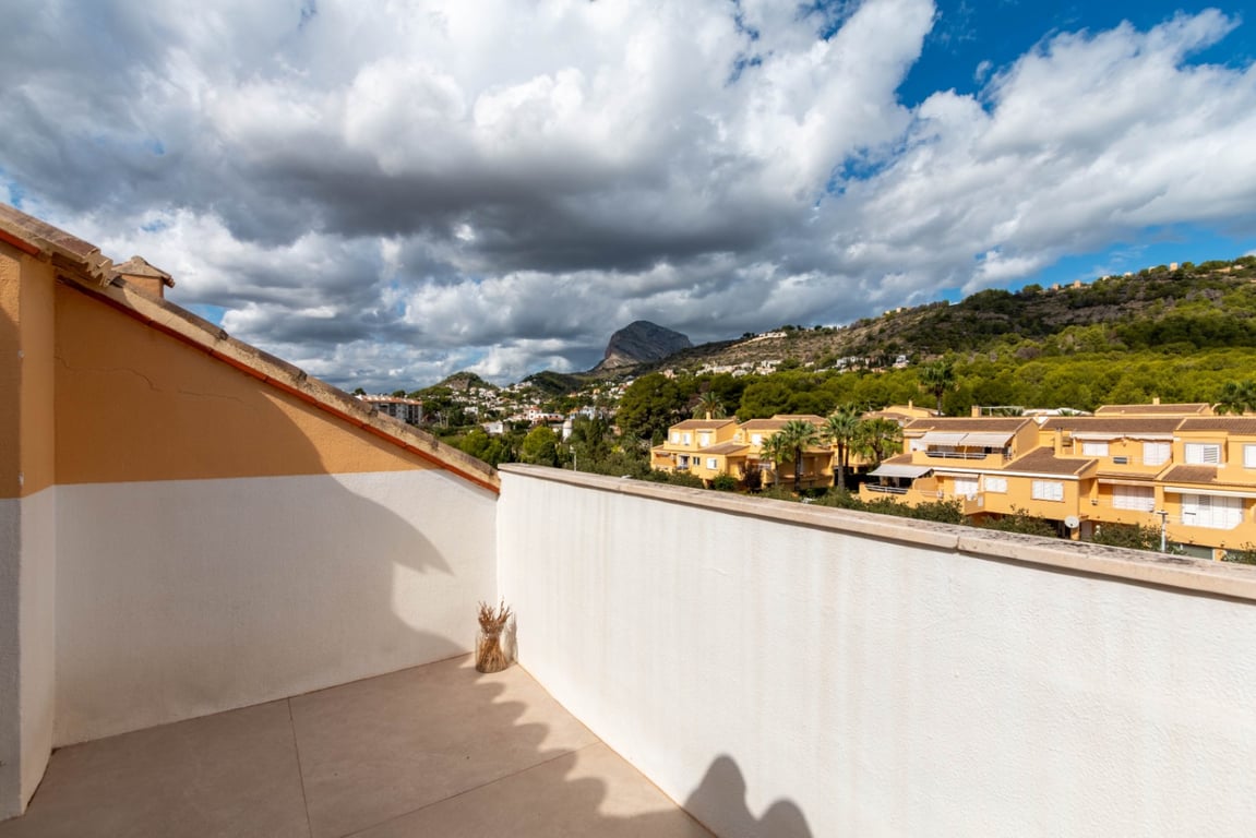 Àtic duplex orientat al sud al Port per lloguer d'hivern - 32