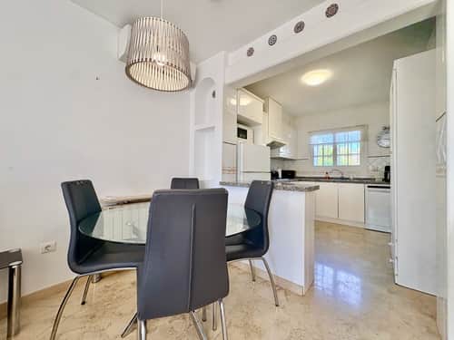 Townhouse with 2 Bedrooms in Villamartín — foto 6