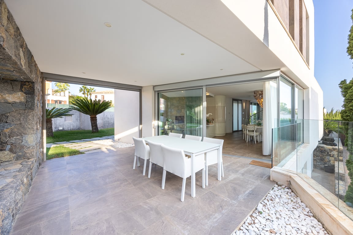 3-bed Villa in Finestrat photo 24