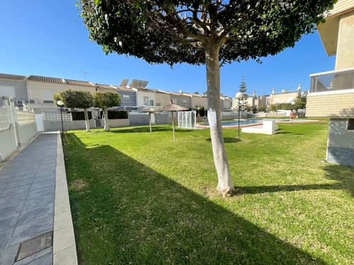 Appartement met 3 slaapkamers in Torrevieja — foto 31