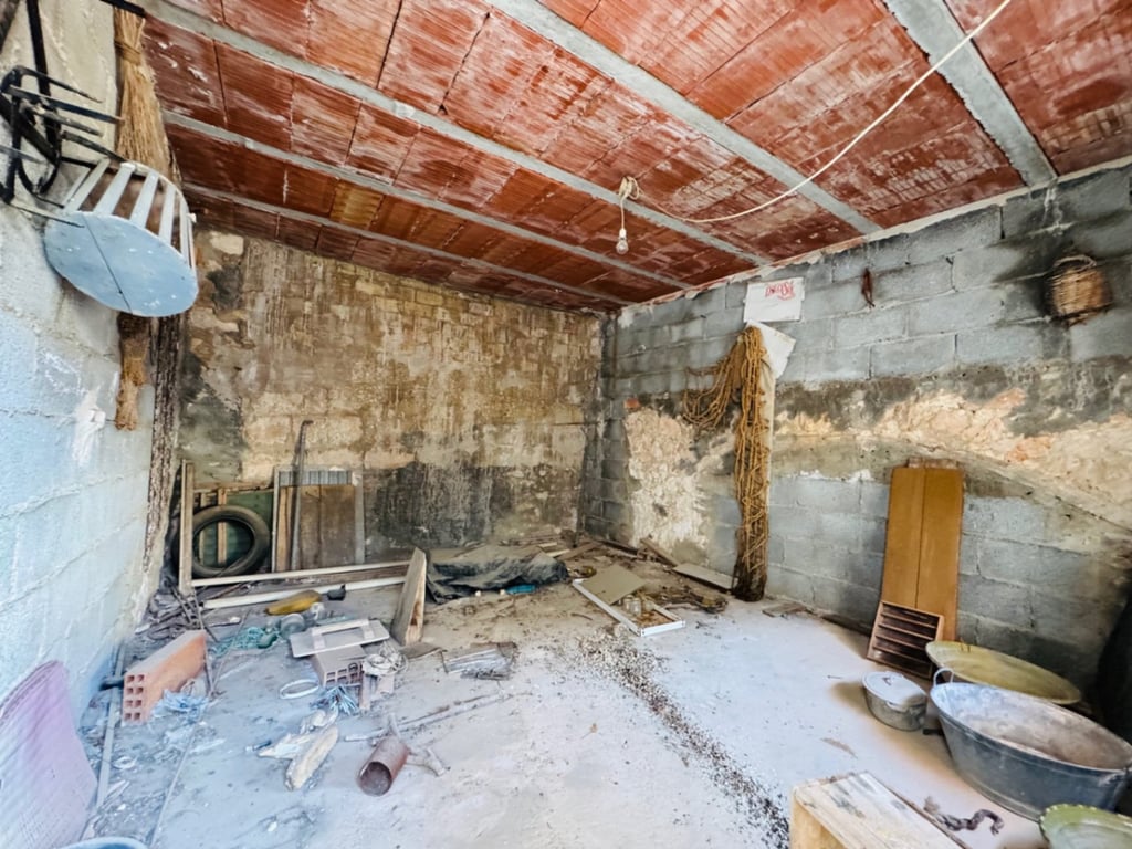 Casa de dos plantas en el centro de Orba (Alicante) - 37