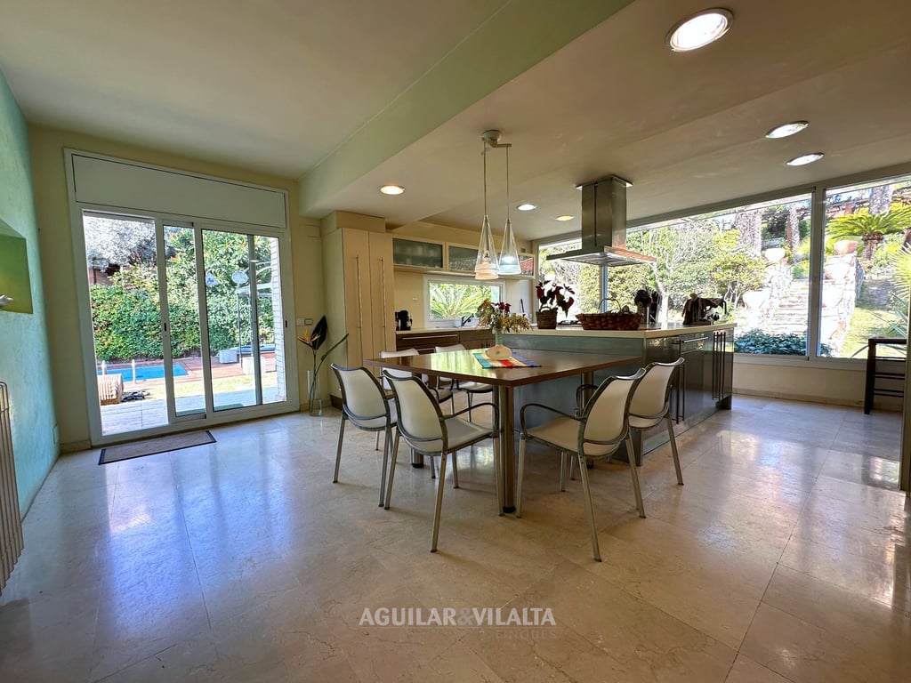 Exclusive villa in Can Teixidó with sea views - 83