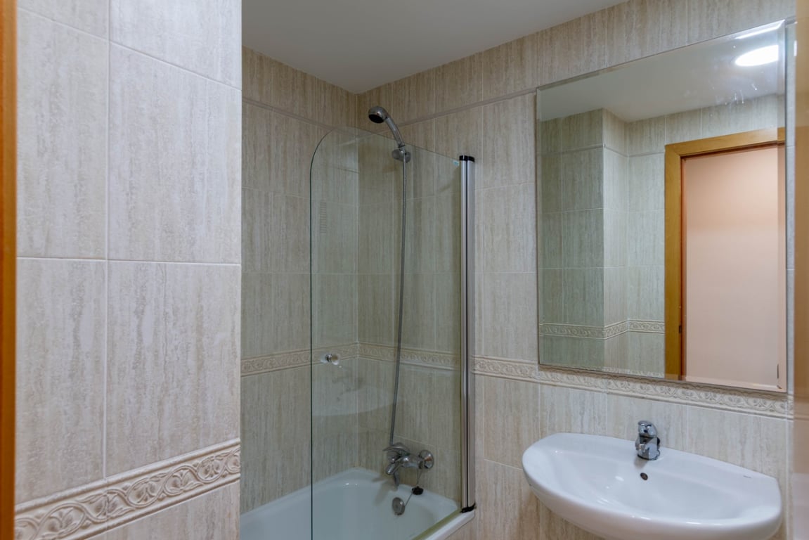 Apartament de 2 dormitoris situat a l'Avinguda Augusta. - 3