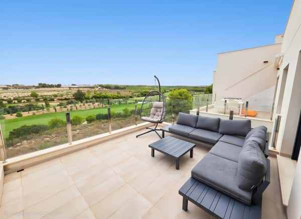 Penthouse with 2 Bedrooms and Private Solarium in Pilar de la Horadada