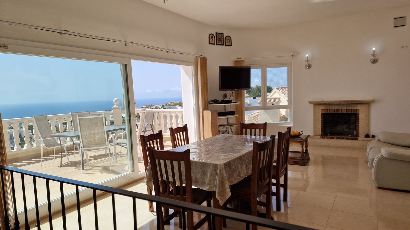 5-bed Villa in Benitachell photo 11