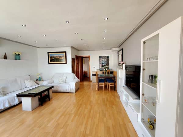 Rijwoning met 6 slaapkamers in Los Altos