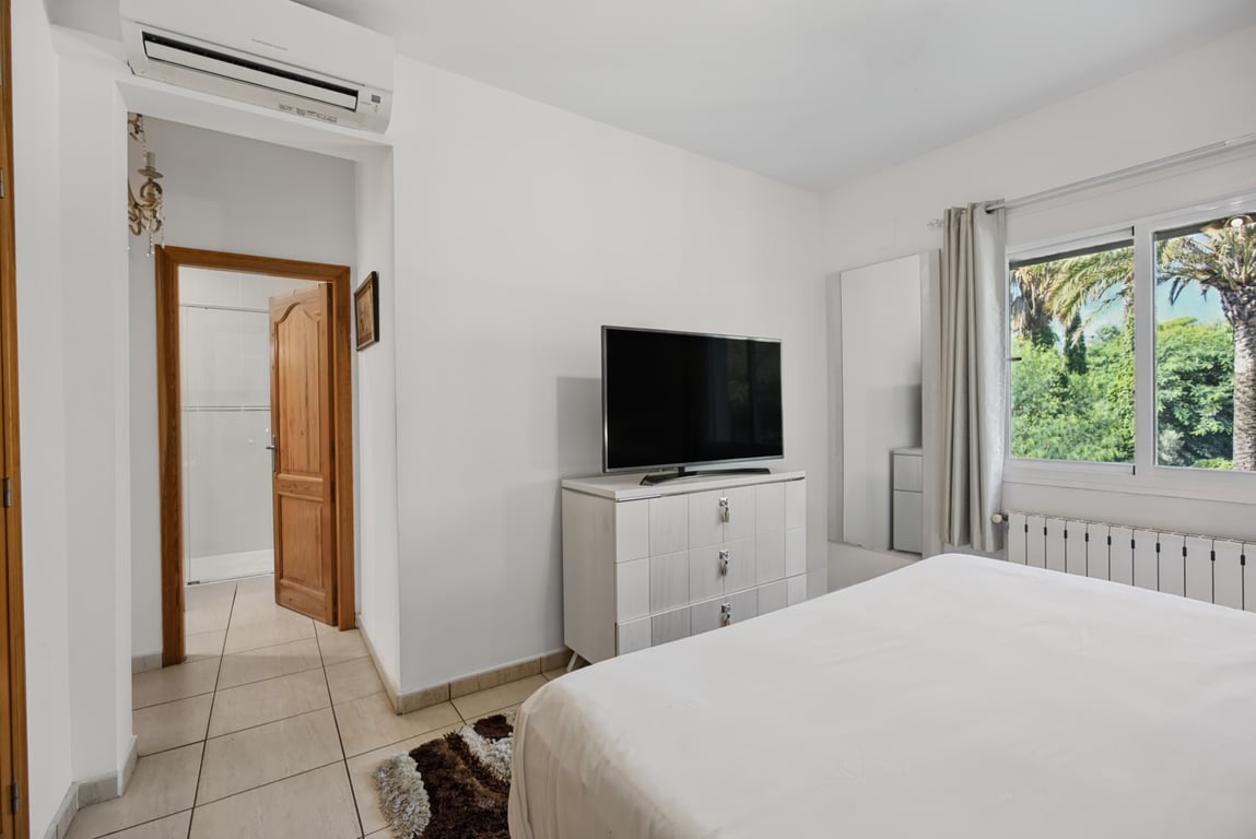 3-bed Villa in Jávea photo 18