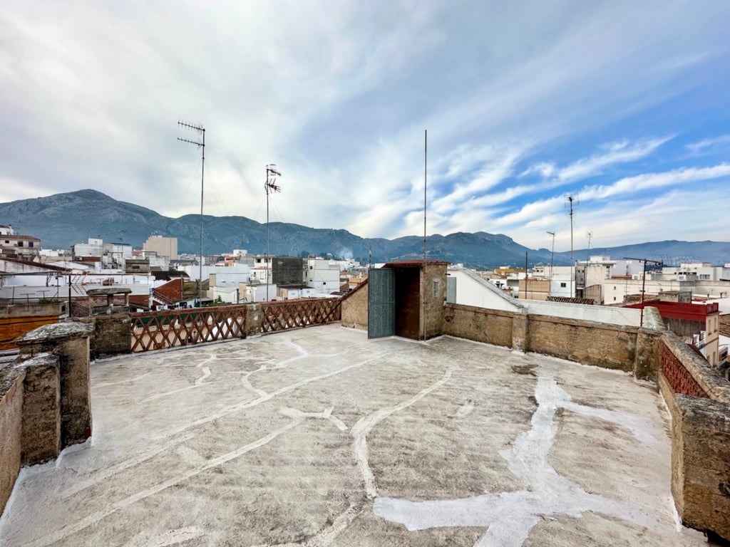 Casa de poble d'estil tradicional a Pego - 35