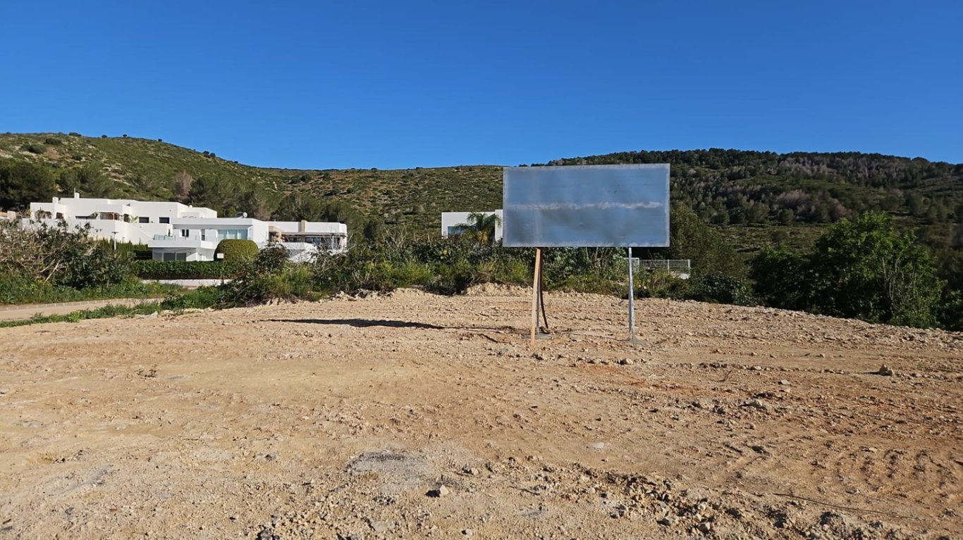 Parcela Esquinera de 1.060 m² con Vistas Despejadas en Racó de Nadal, Benitachell - 2