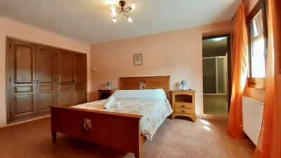 Property R4386436