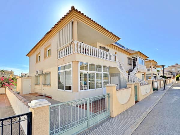 Appartement met 2 slaapkamers in Orihuela Costa