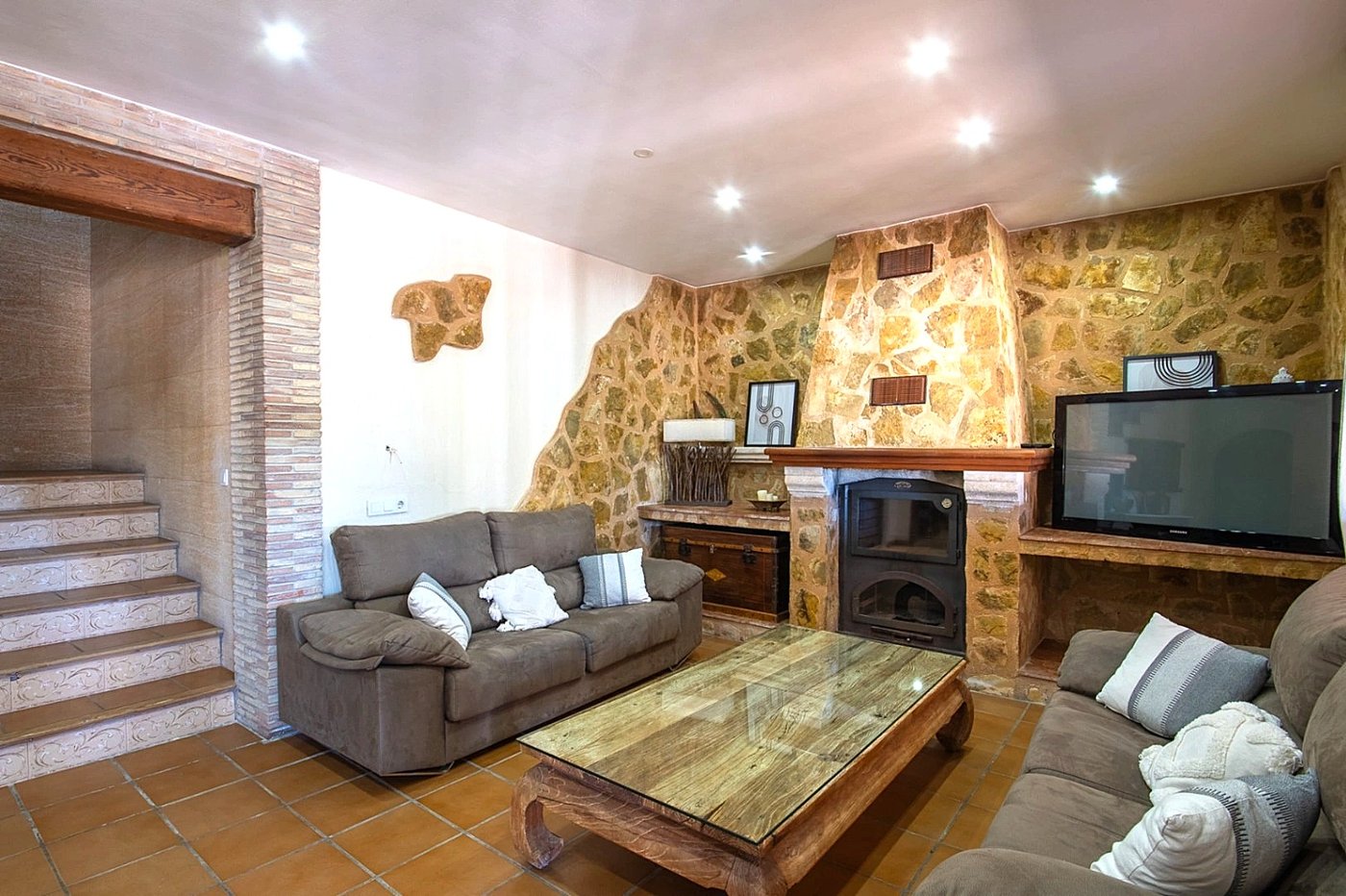 Finca in Canor, Benissa — 7-bed country home with private pool (EUR 970,000)