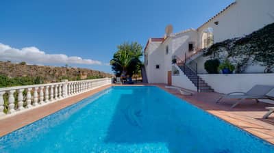 Property R4398409 - Image 3