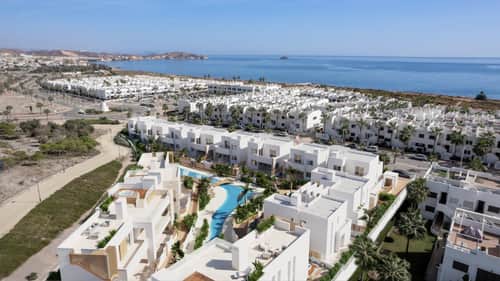 Nieuwbouwbungalow met privéjacuzzi op 250 meter van het strand in San Juan de los Terreros — foto 6