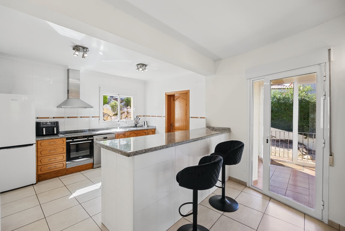 3-bed Villa in Jávea photo 11