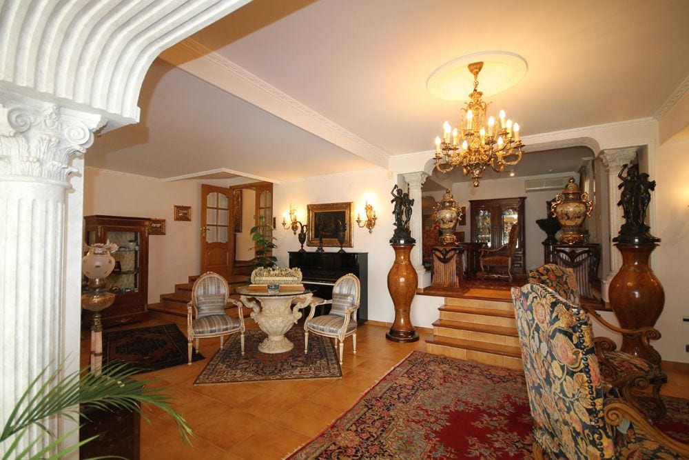 Property #RH20777 - 6