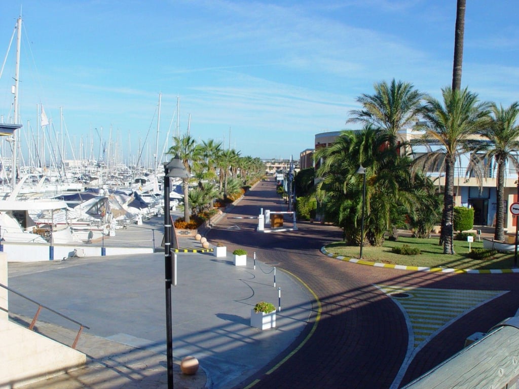 Apartamento en primera línea de playa de Denia - 32