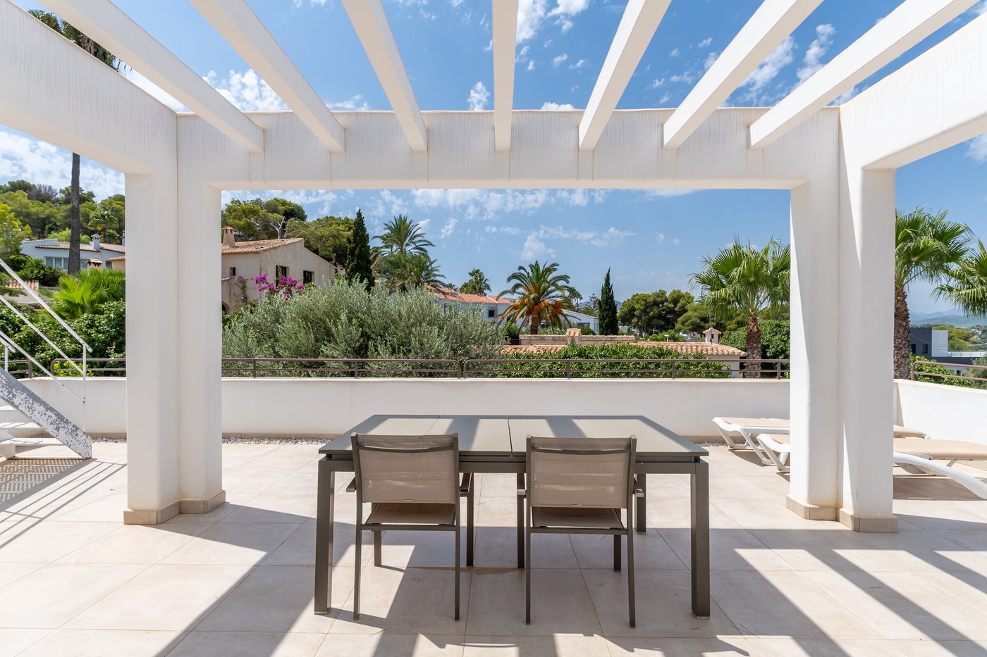 Modern detached villa with heated pool in El Portitxol, Jávea