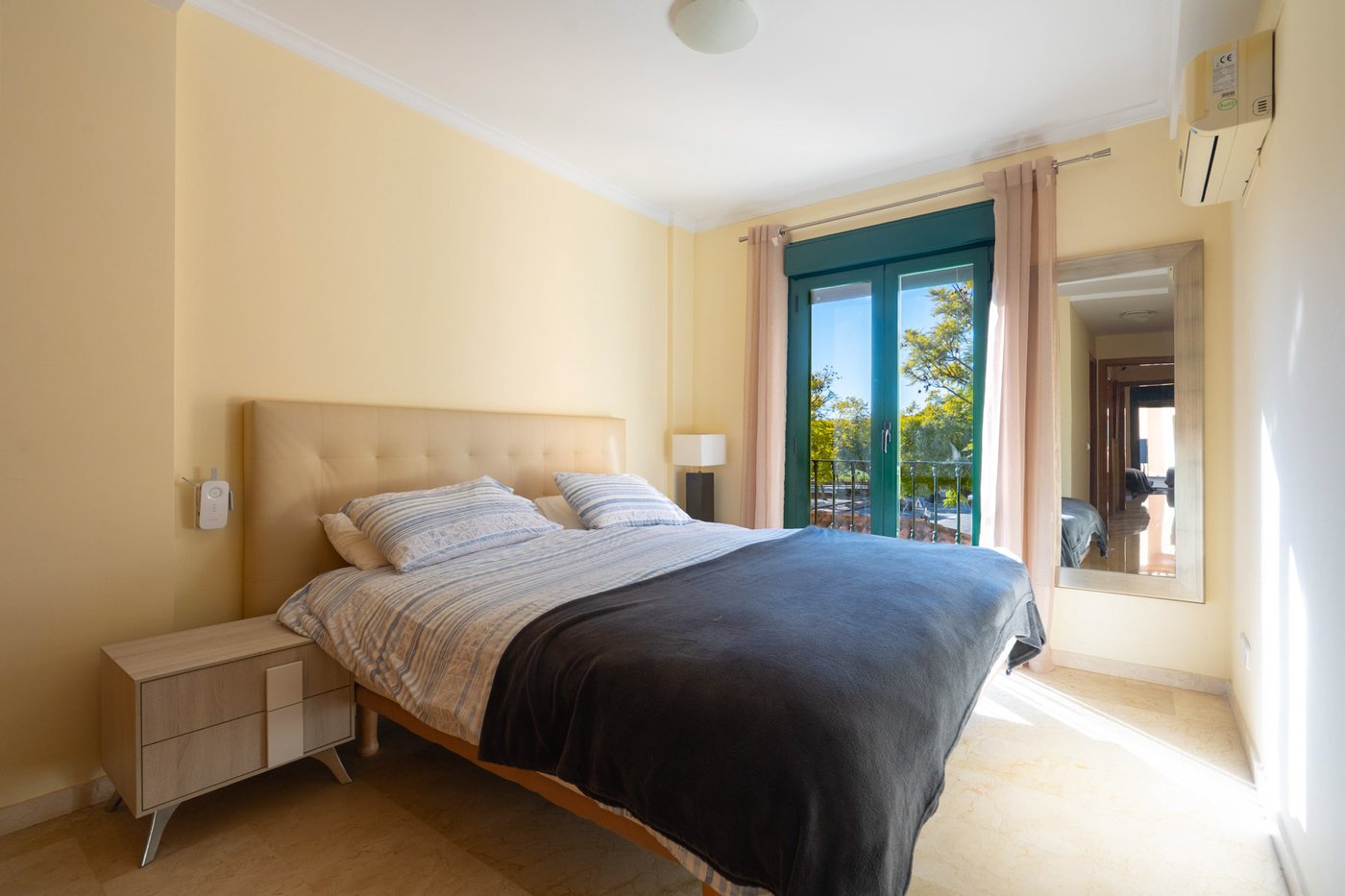 Floridamar — Elegant 3‑Bedroom Apartment near Jávea Port