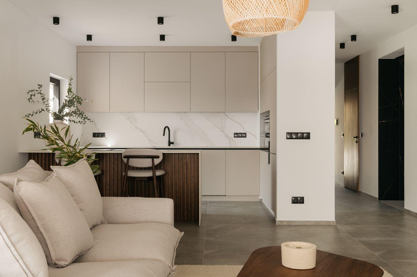 Elegant Fully Refurbished Villa — 412 m², 5 Bedrooms, Pool (5 mins to Moraira)