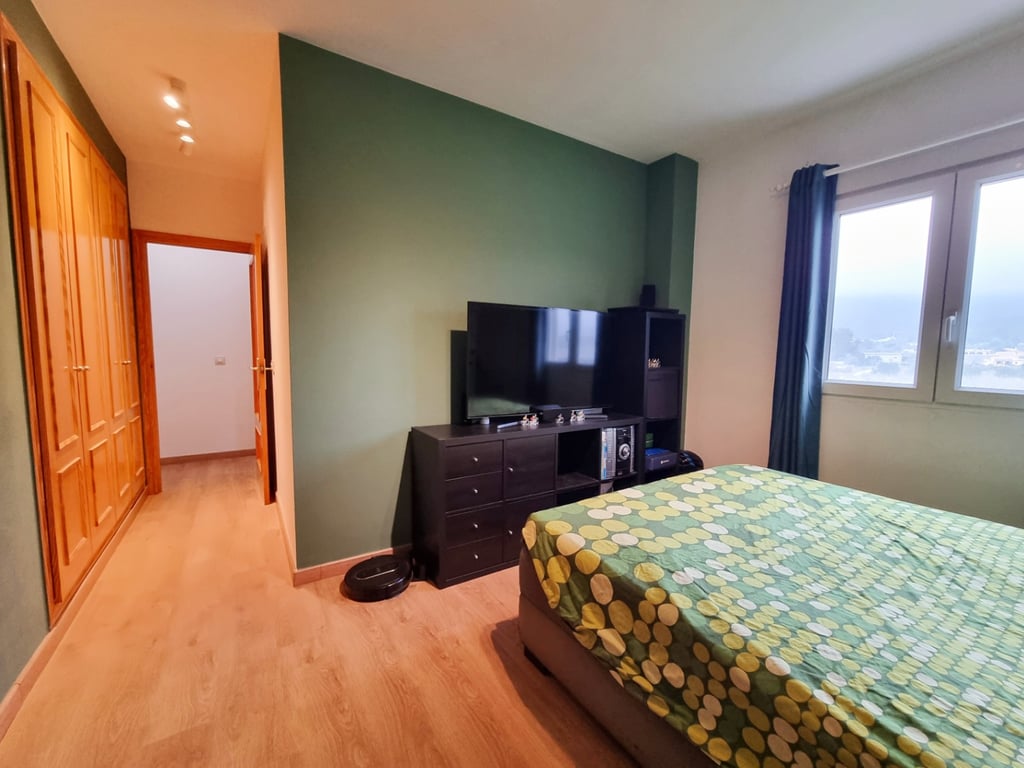 Apartament lluminós amb 3 Dormitoris i terrassa sud a Jalon - 6