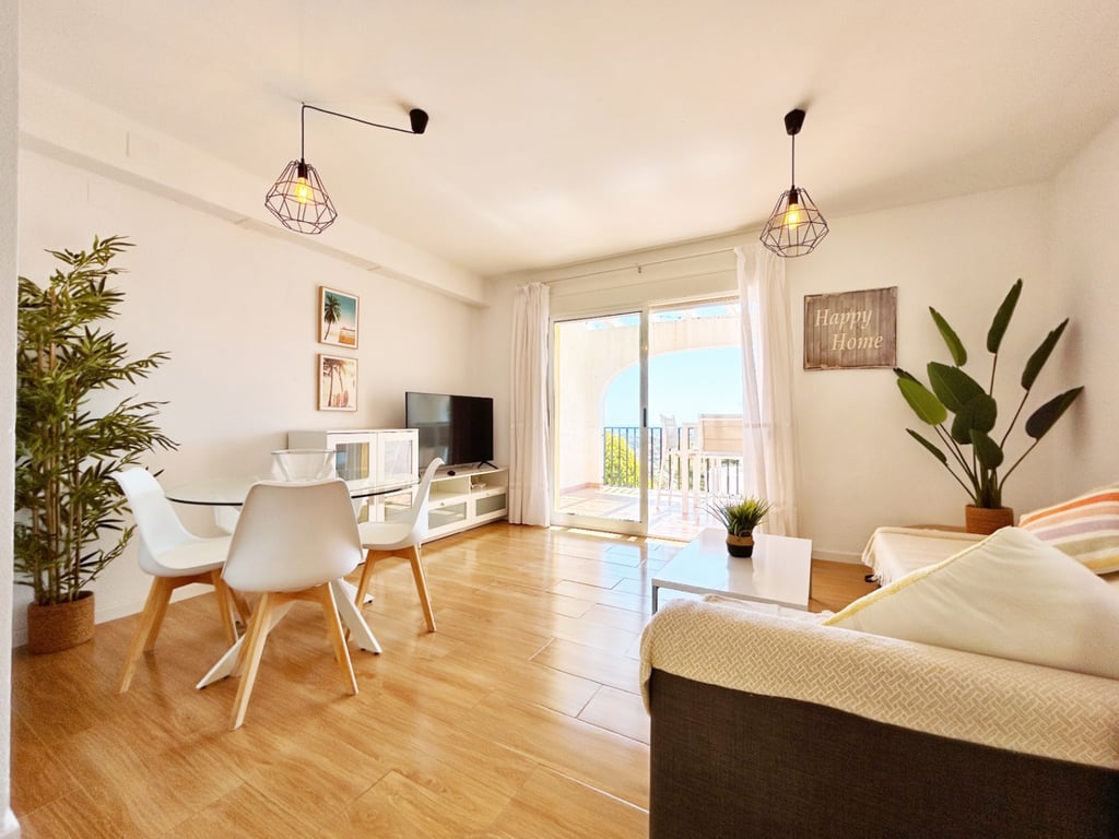 duplex a la venta en Calpe con Vistas al Mar desde la Cama ! - 3