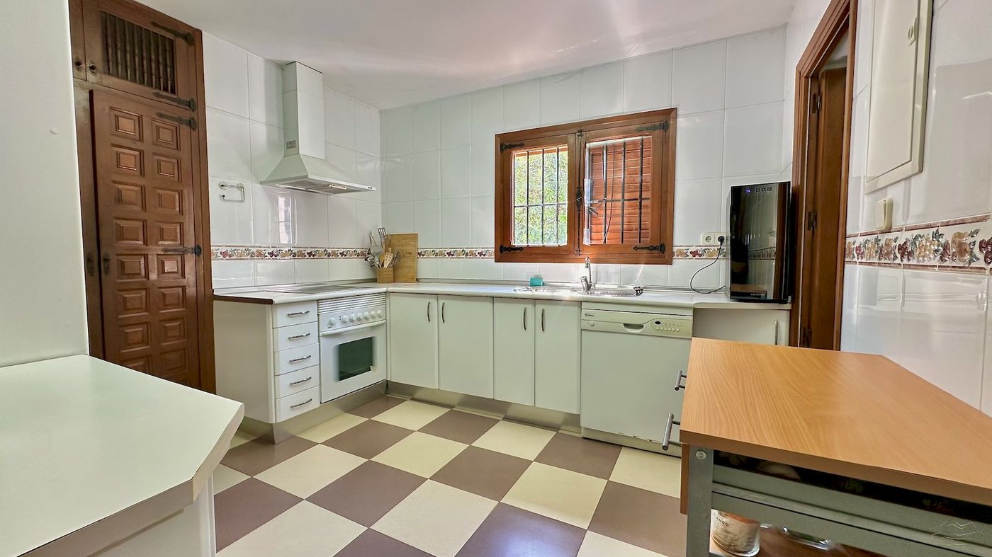 Cap Martí Villa — 6‑Bed Villa with Private Pool in Jávea/Xabia