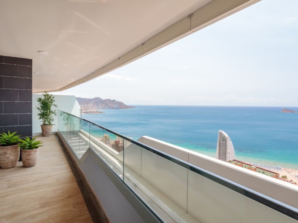 Luxuswohnungen in Glasturm mit Meerblick in Benidorm