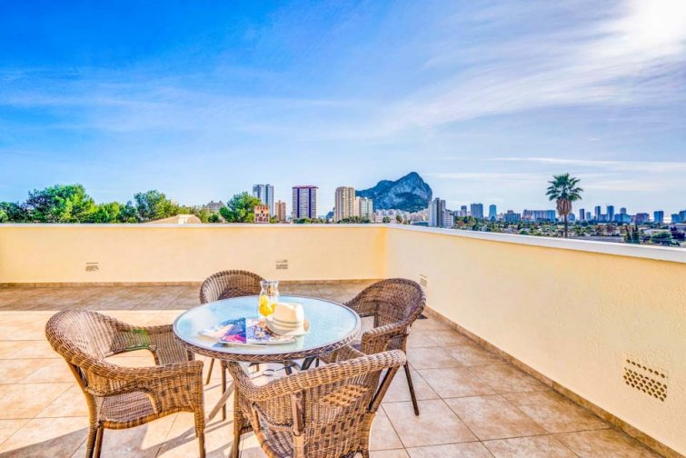 Agradable villa en venta en Calpe con vistas al Peñon - 2