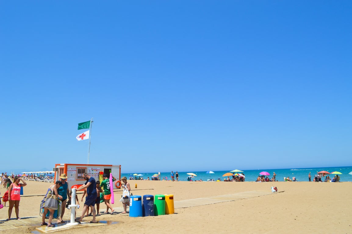 Apartamento de 2 dormitorios con vistas al mar en venta en zona Las Brisas - 17